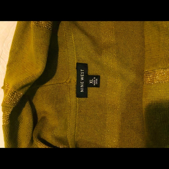 Blouse - Picture 6 of 6